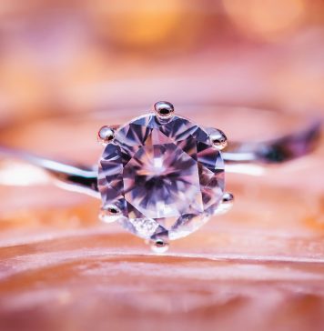 amanet de diamante
